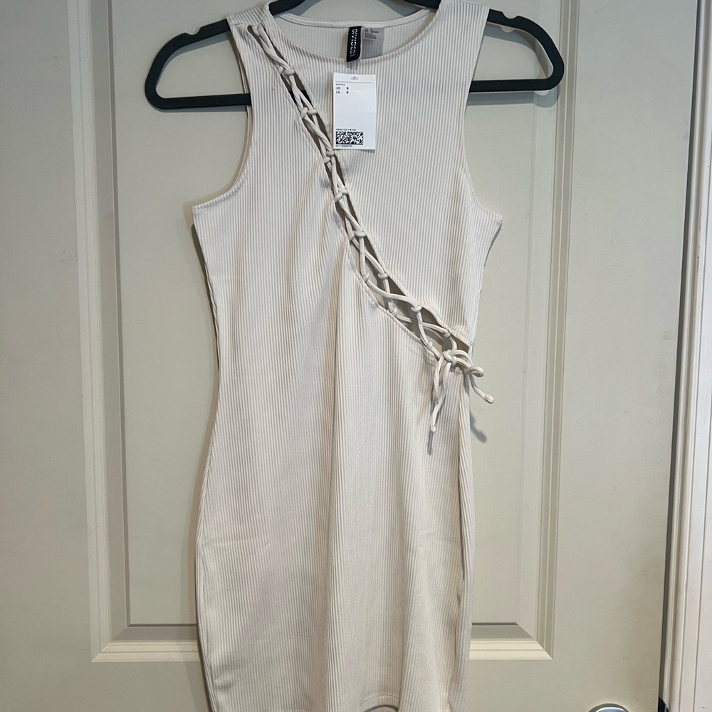 H&M Off-White Ribbed Lace-Up Midi Dress